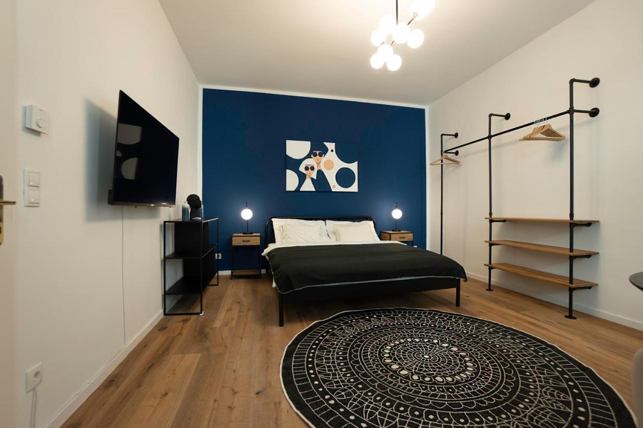 Modern With A Balcony Near Belvedere * Wien
