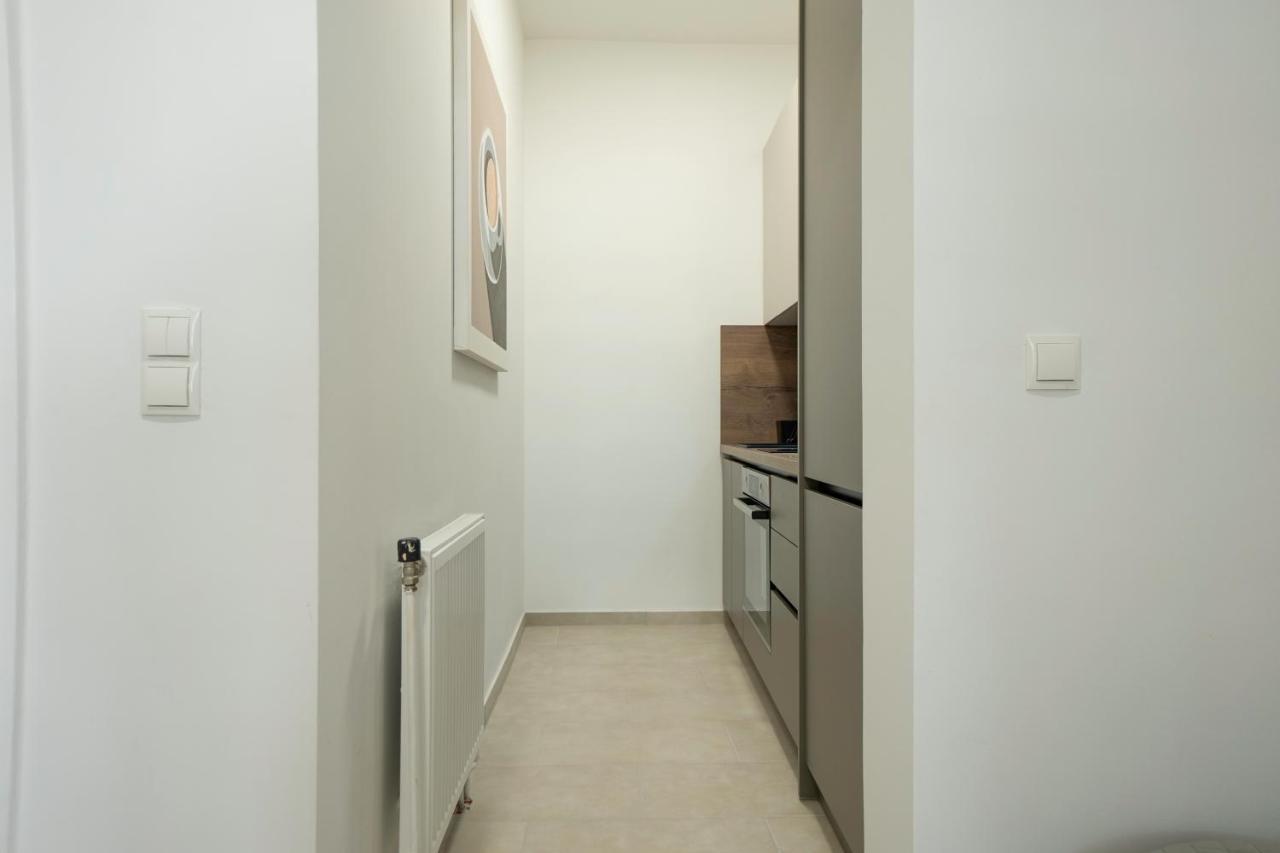 Modern With A Balcony Near Belvedere * Wien